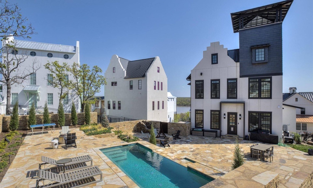 Eufaula House | Latitude of Gratitude