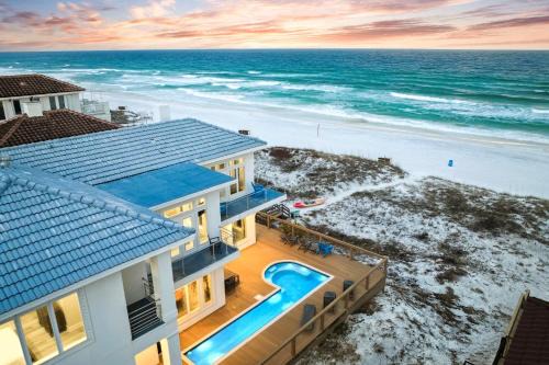 Crystal Beach House | Latitudes