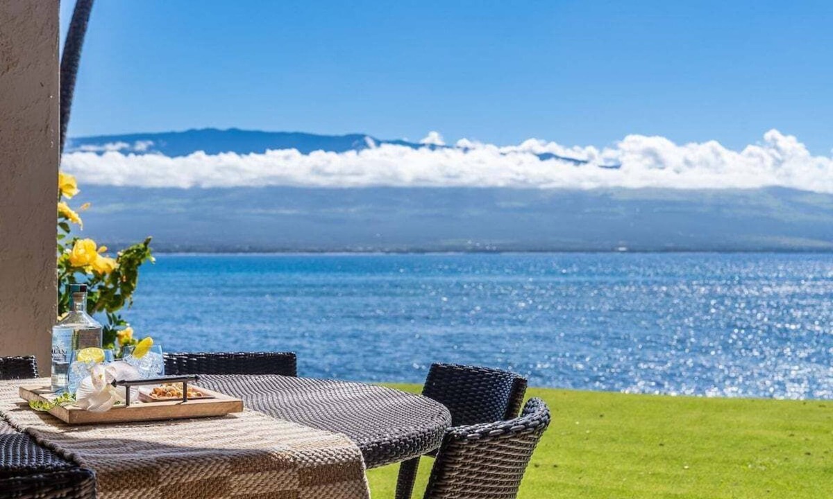 Maalaea Condo | Lauloa 105 2BD OceanFront Getaway w AC Pool