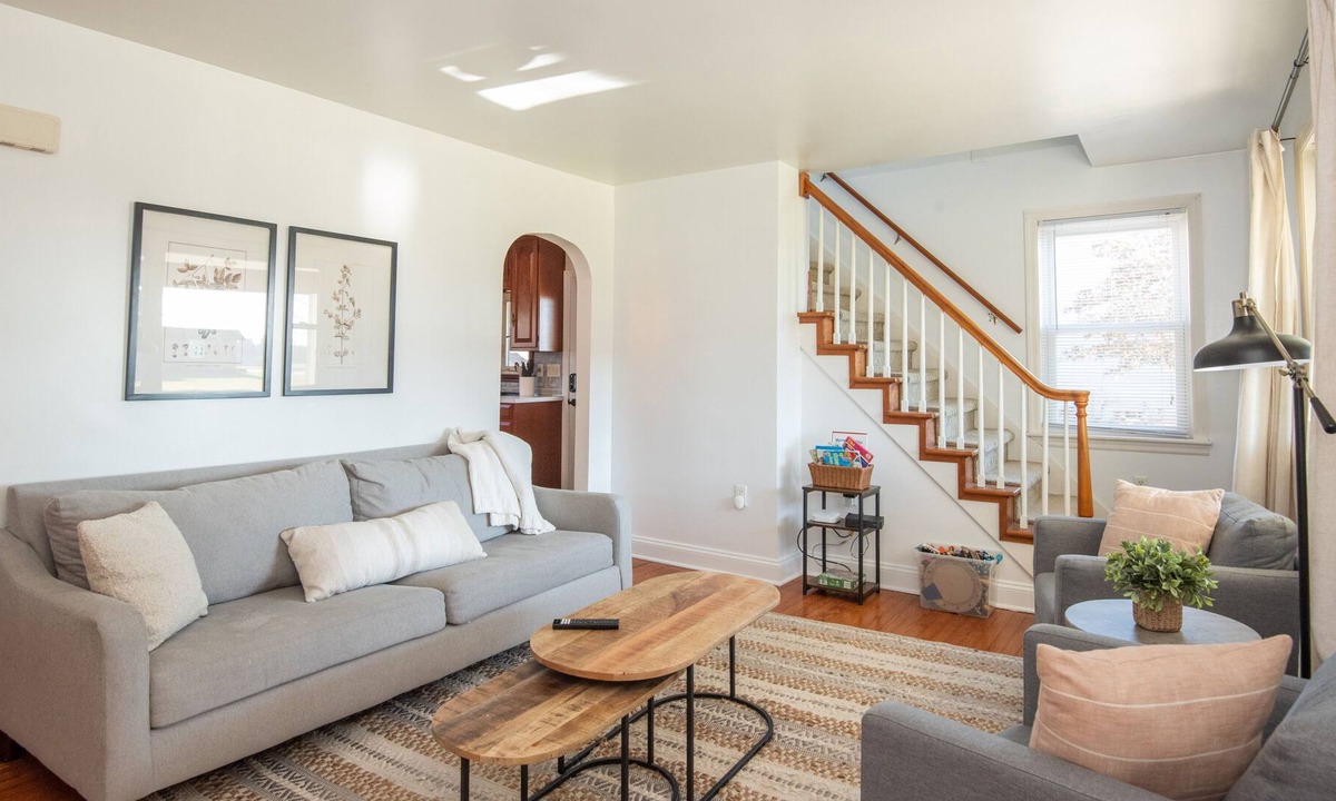 Lititz House | Laurel Cottage 4 BR 1 Bath