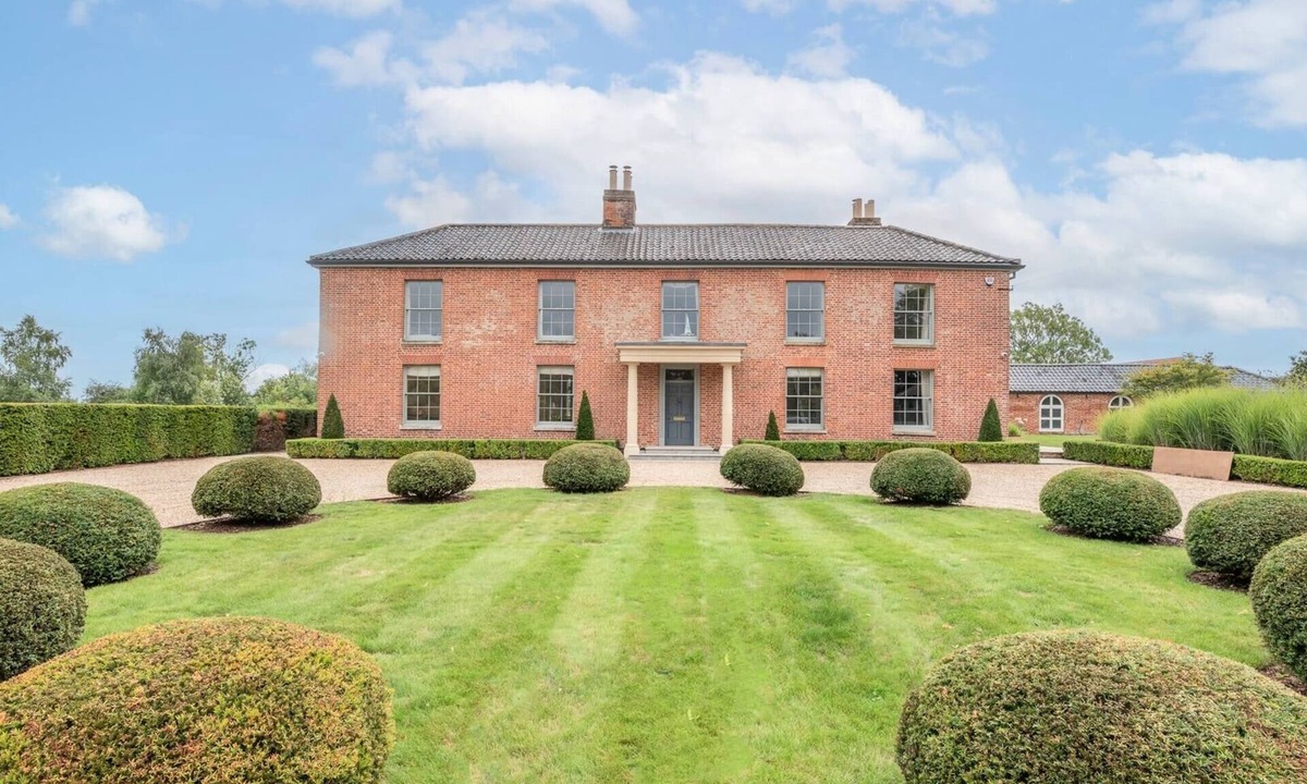 Weybread House | Laurel House, Weybread