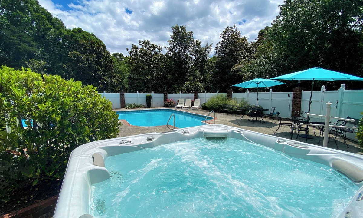 Lynn House | Laurelwood of Tryon | Distinctive Old-World Luxury Including a Pool, Hot Tub, and Game Room