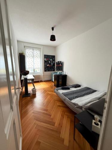 Lausanne Center House | Laus-Angeles