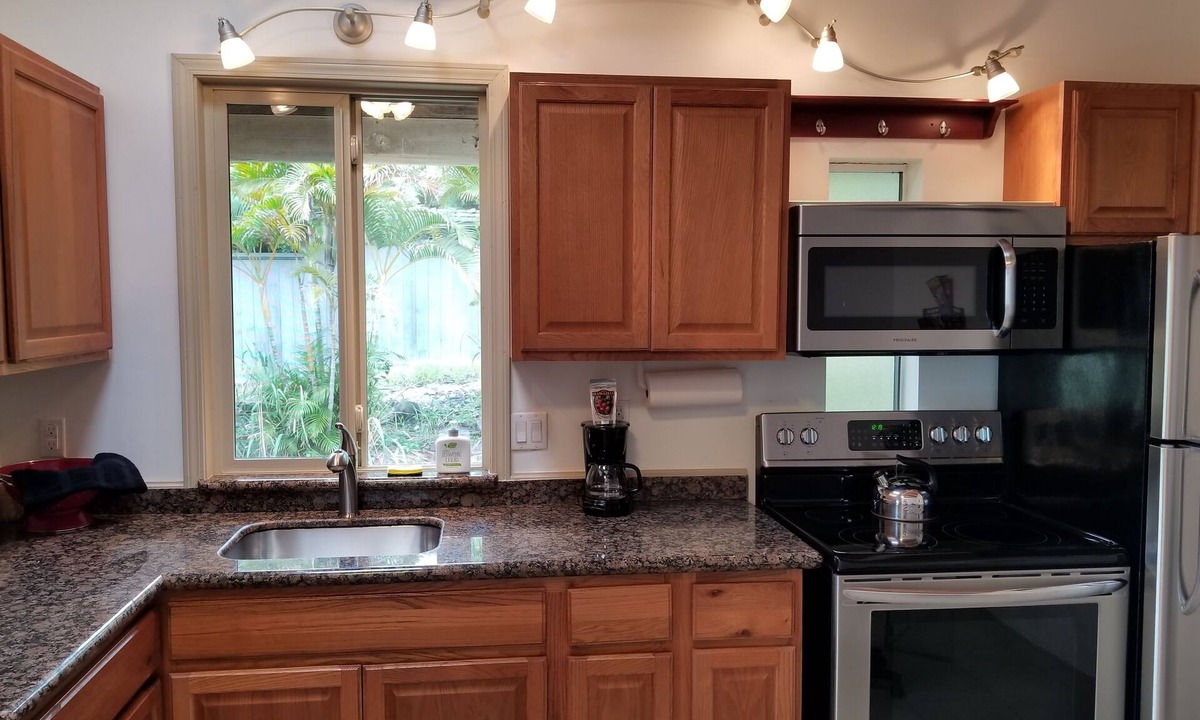 Mark Twain Apartment | Lava Java Inn On The Big Islands Kau Coast