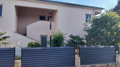 Milcetici Apartment | LAVANDA Apartman