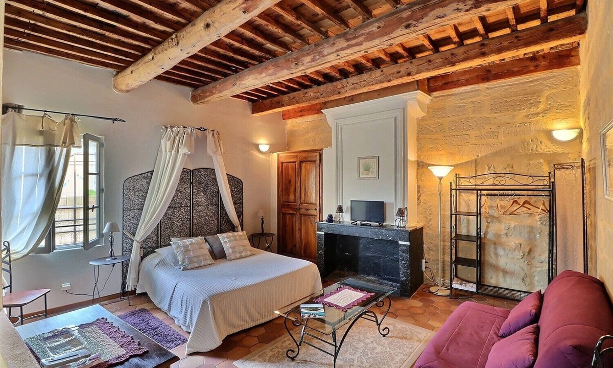 Montaren-et-Saint-Mediers Apartment | LAVENDER BASTIDE DE LA TREILLE