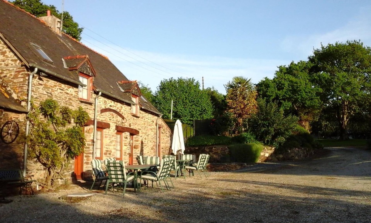 Saint-Connec Cottage | Lavender gite Le Cosquer St Connec