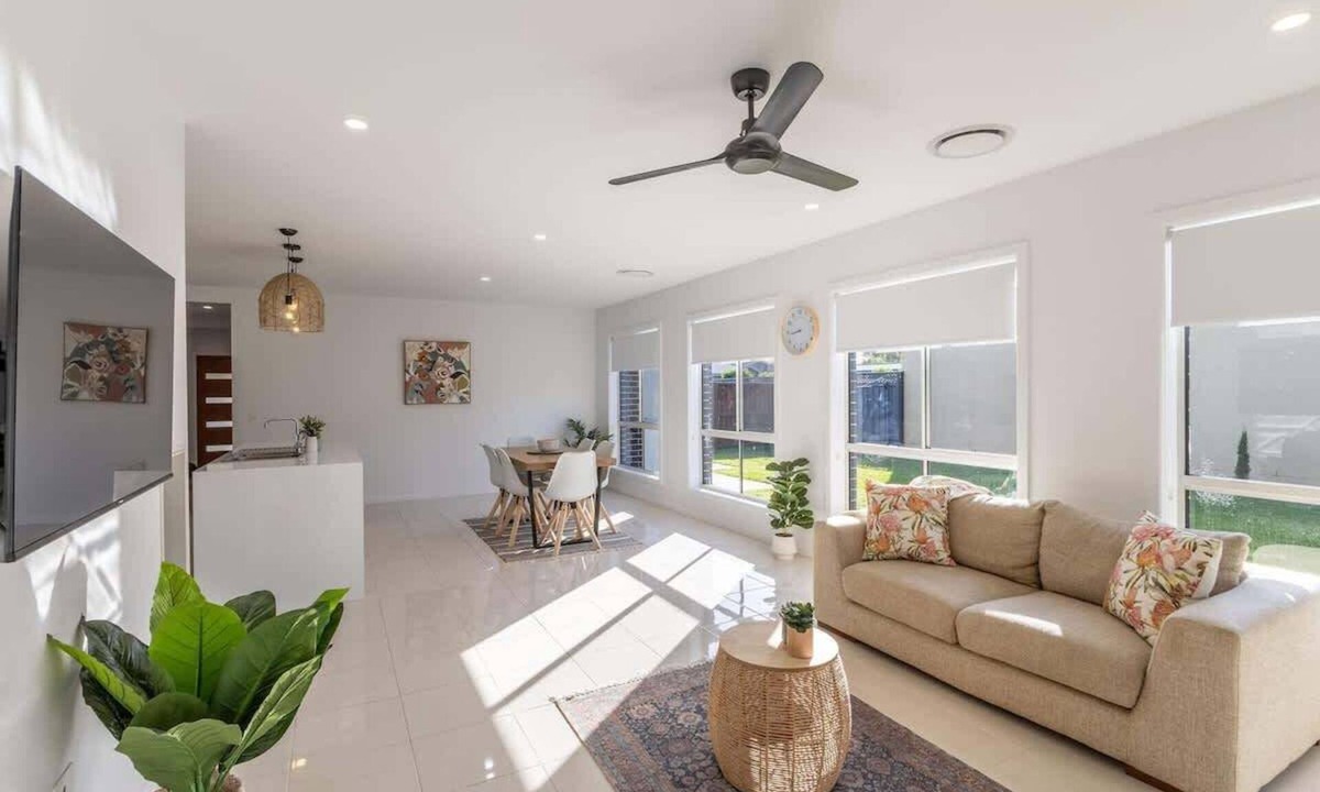 Myrtleford House | Lavender & Olive