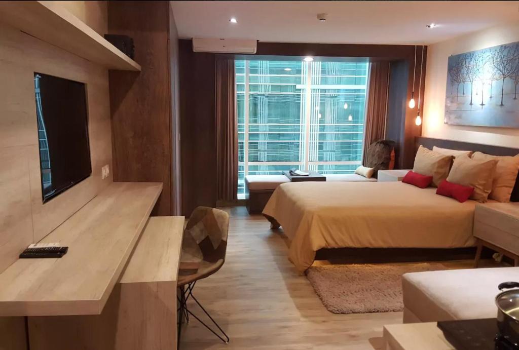 Mlati Apartment | Lavenderbnb Room 1 at Mataram City