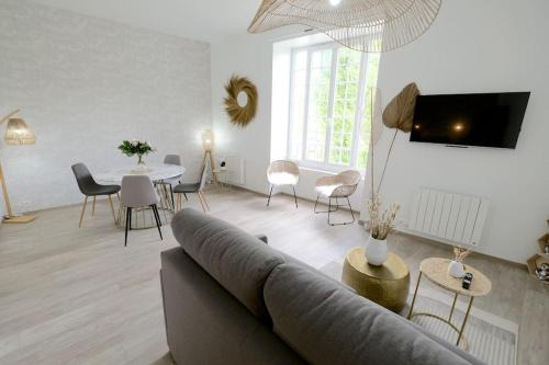 Moret-sur-Loing Apartment | Lavilladouce