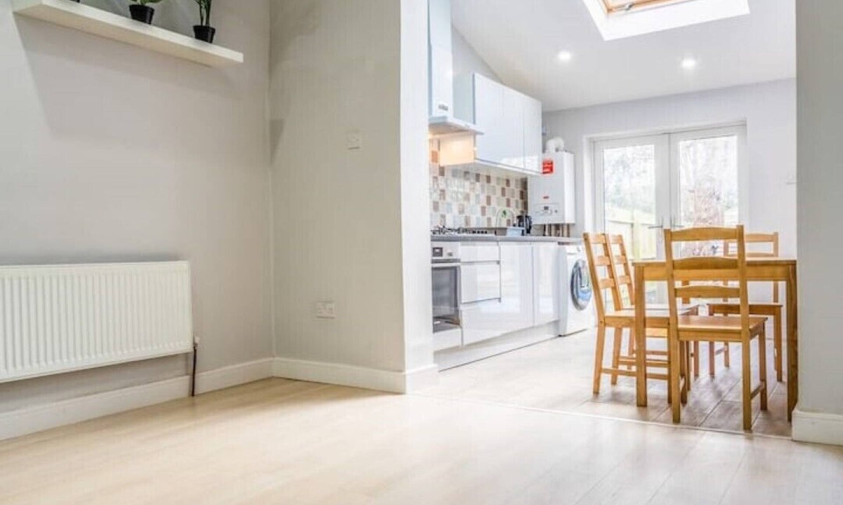 Balti Triangle Apartment | Lavish 2- bedroom Flat with Free Parking