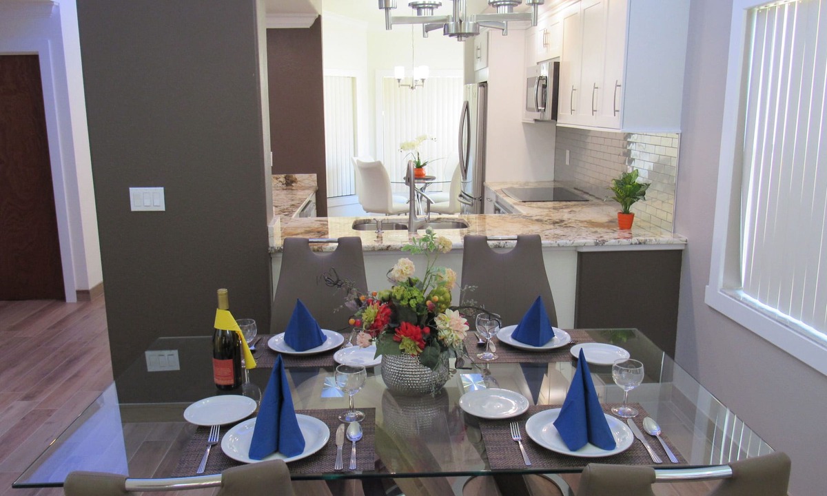 South Bradenton Condo | Lavish Condo! Heated Pools & Hot Tubs · IMG Academy 5 Min · Anna Maria Island