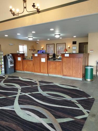 Puget Hotel | Lavissh Inn and Suites