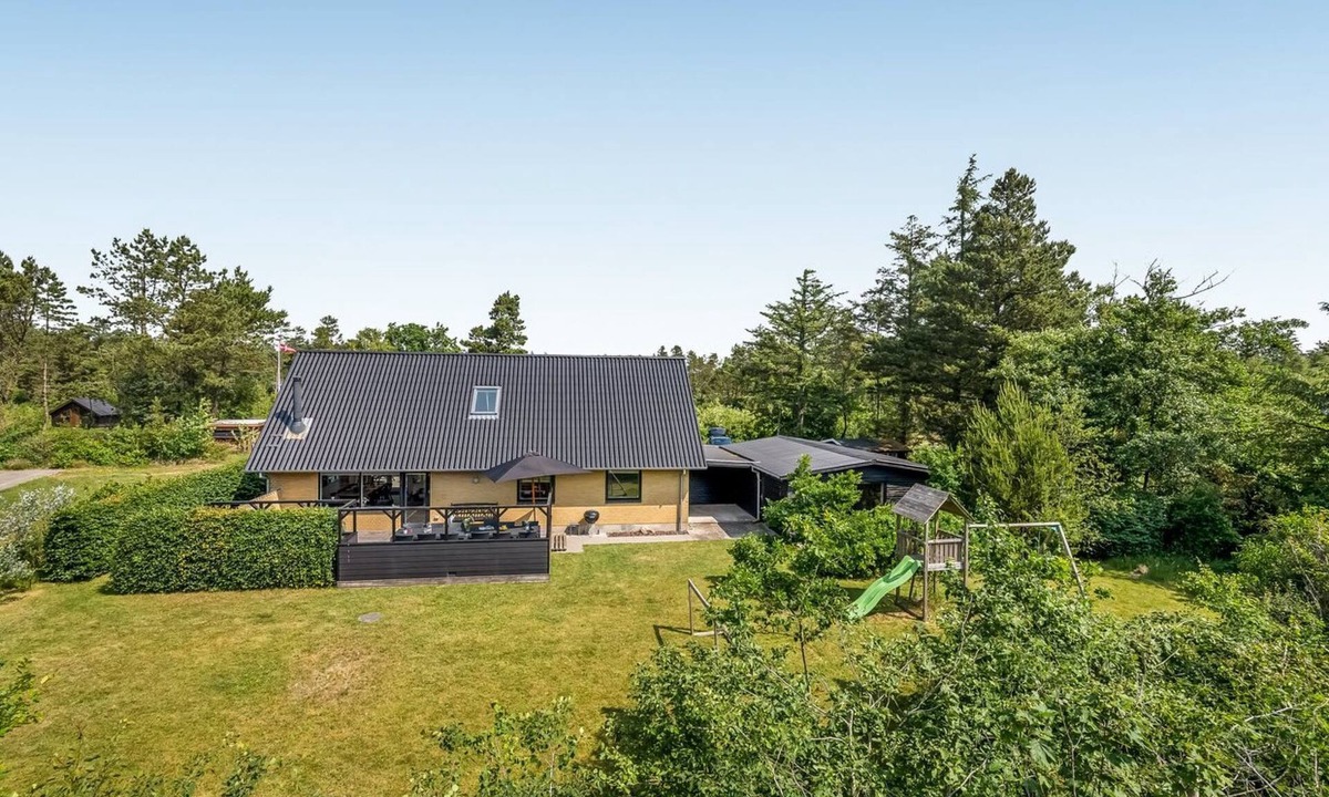 Henne House | "Lavrans" - 2.5km from the sea by Interhome