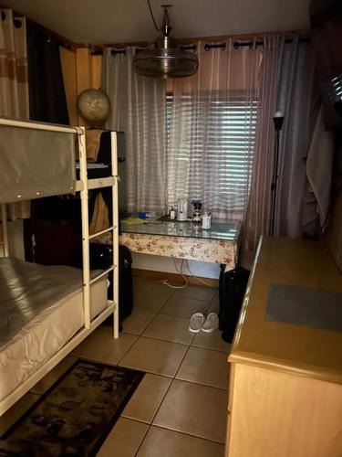 Inglewood Hostel | LAX Victory