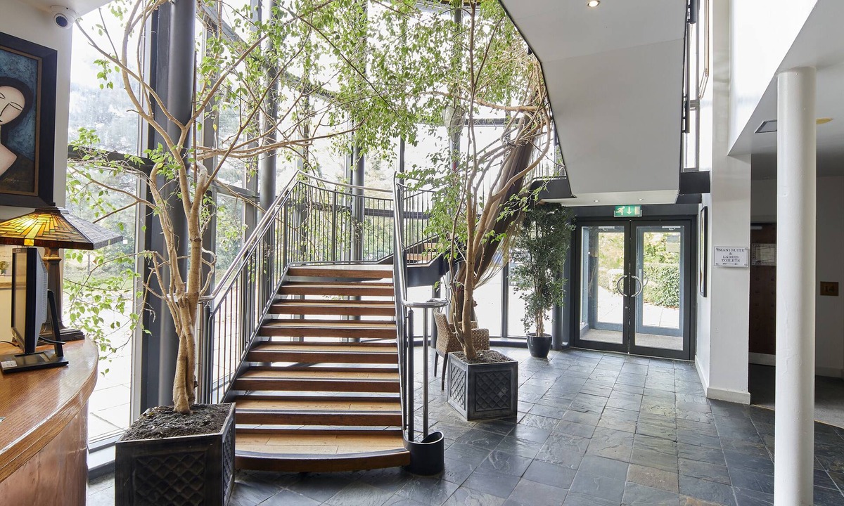 Cottingham Hotel | Lazaat Hotel