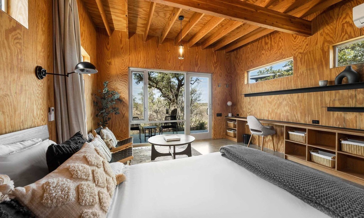 Llano House | Lazo House - A Riverfront Retreat