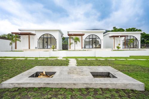 Toya Bungkah Villa | Lazura Serenite