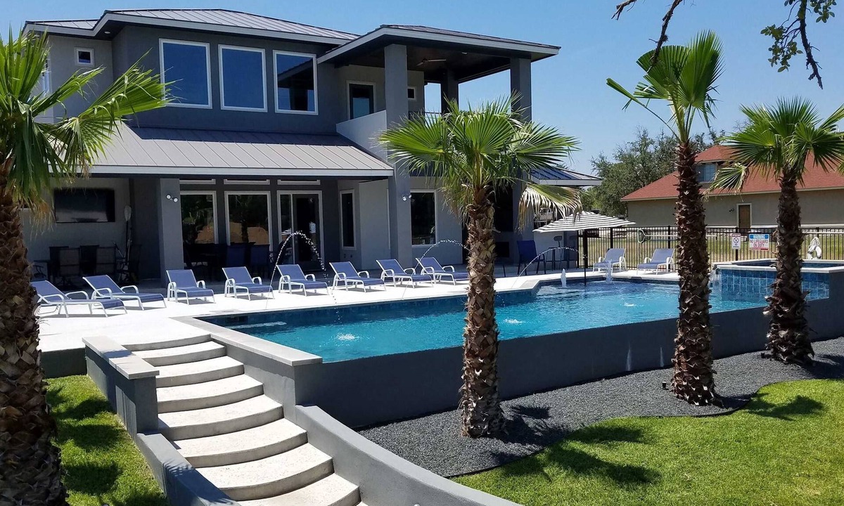 Kingsland House | Lazy Haven Resort: Luxury Lakefront Estate on Lake LBJ with Private Pool Hot Tub
