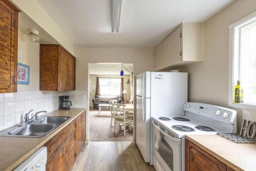 Seaview House | Lazy K Cabin