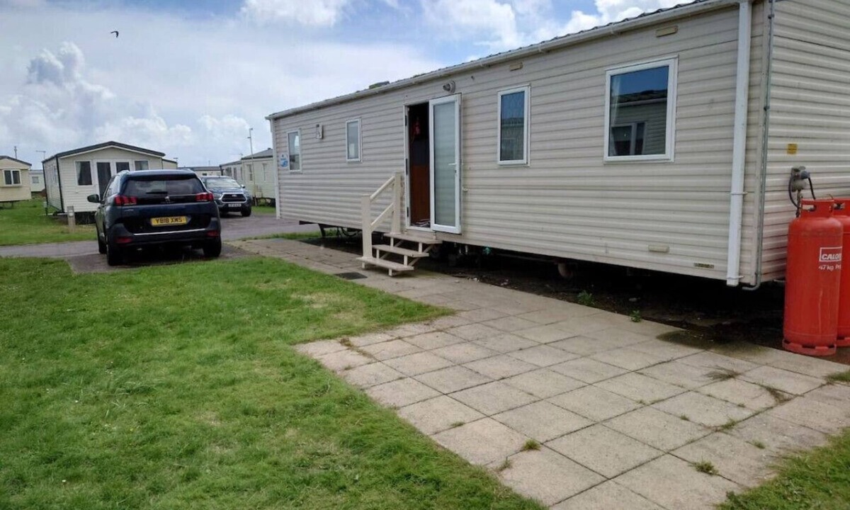 Camber RV Rental | LBL18 - 3B - Parkdean Resorts - Camber Sands