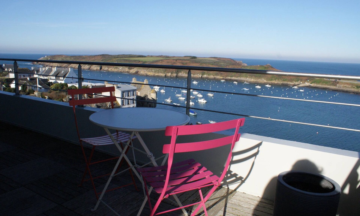 Le Conquet Apartment | LC68 Apartment with panoramic view terrace