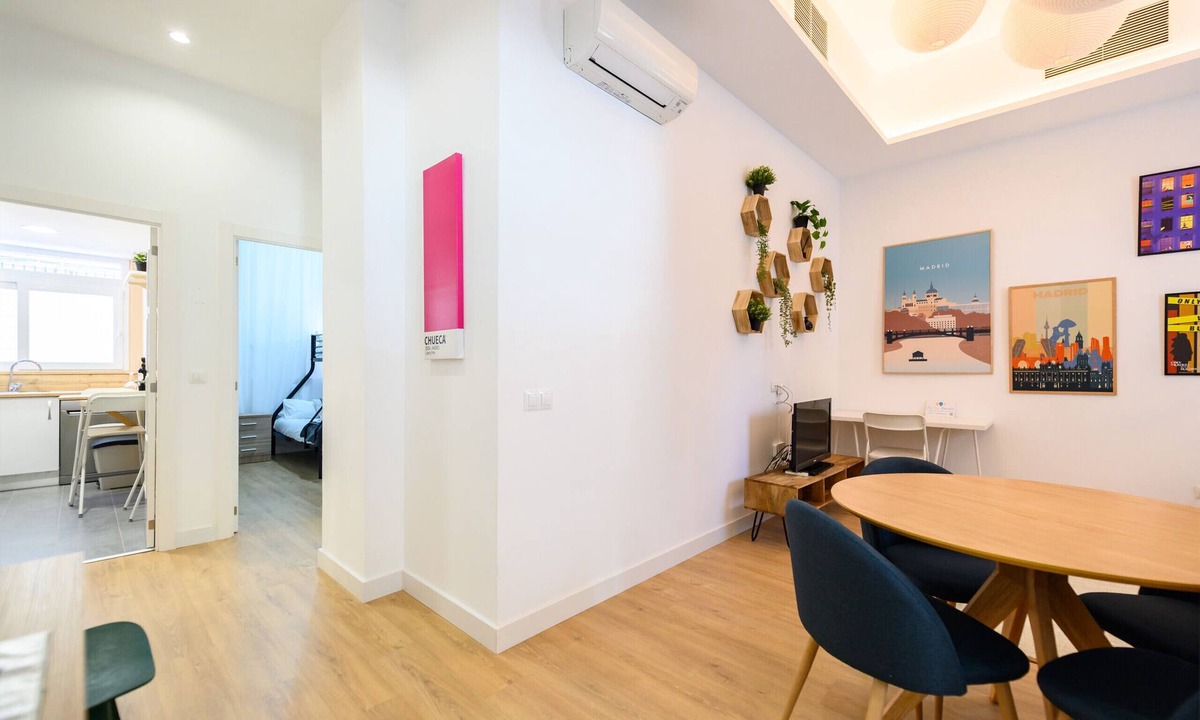 Ciudad Lineal Apartment | (LCE3) Spacious and modern 4 bedroom apartment