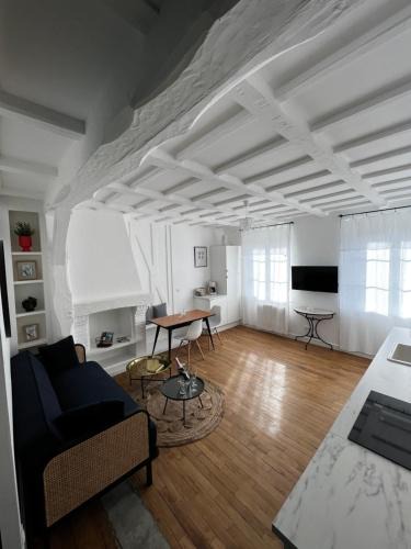 Eu Apartment | Le 101 - Les Locations ISAHORA