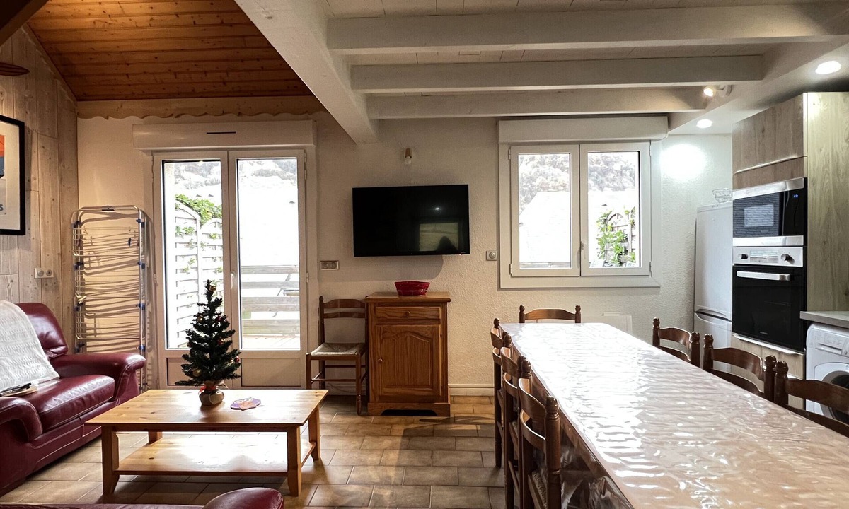 Cauterets Ski Chalet | Le 103. Chalet 3 chambres. Terrasse. Parking. wifi