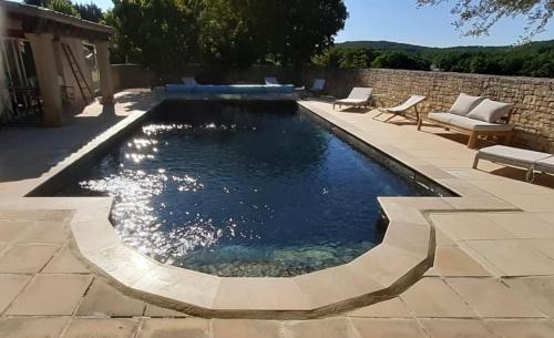 Saint-Privat-de-Champclos Apartment | Le 104 St Privat
