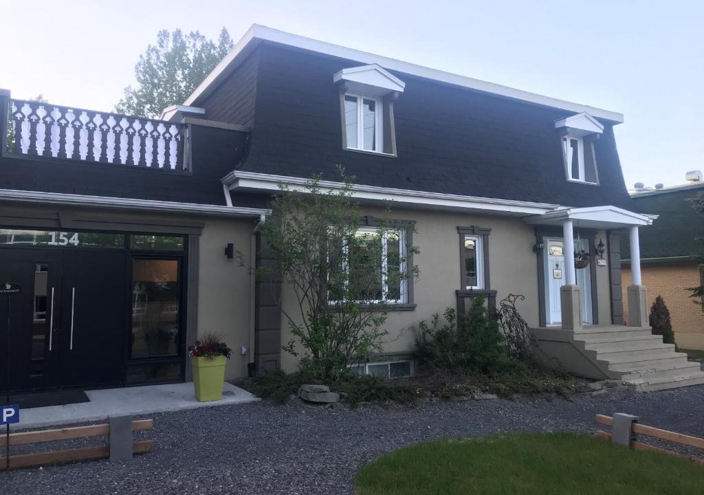 Gaspe House | Le 154 Jacques-Cartier