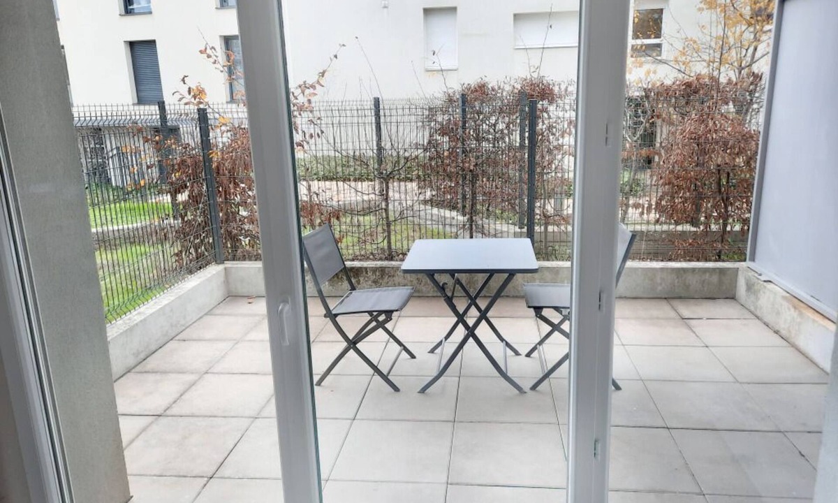 Pouilly Apartment | Le 18 - Apt 2 Persons, with terrace