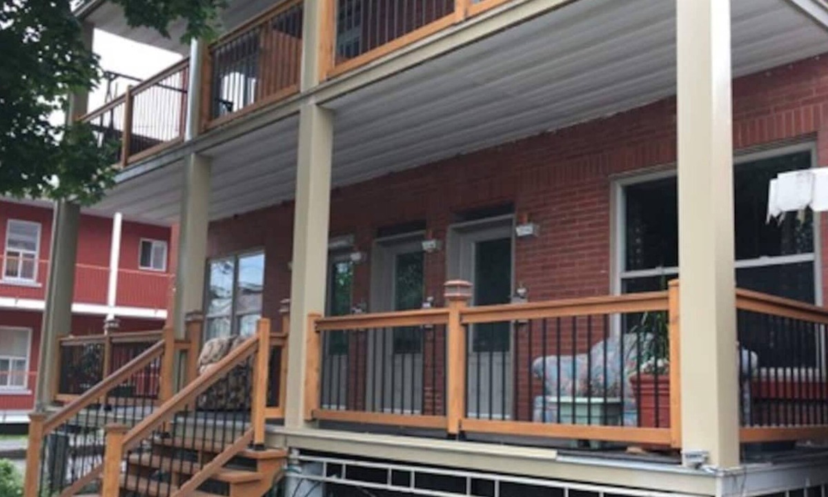 Saint Hyacinthe Apartment | Le 2316 Beautiful, Cosy 40 Km to Montreal