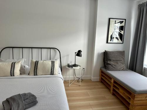 Vieux-Limoilou Apartment | Le 315B Limoilou "parking inclus"