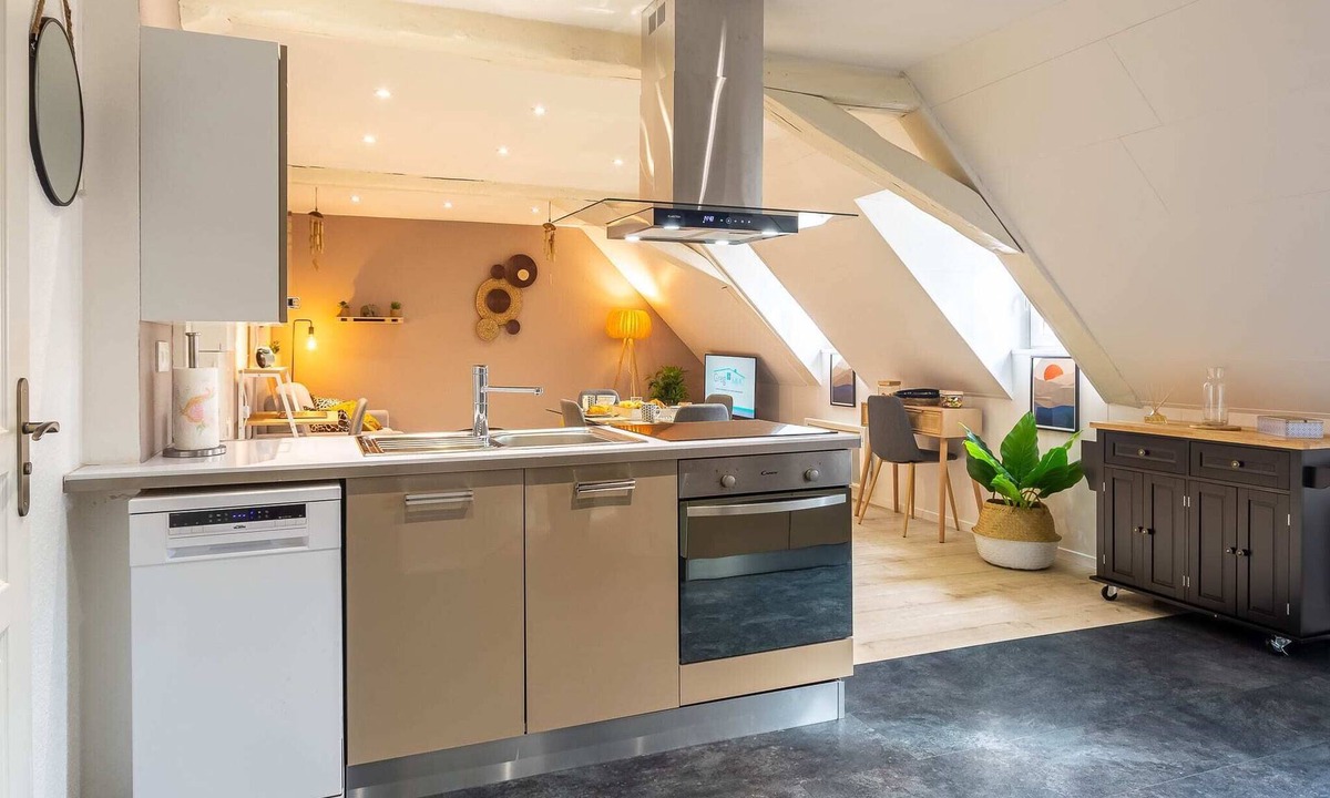 Montbeliard Apartment | Le 32gregimmoappart'hôtel