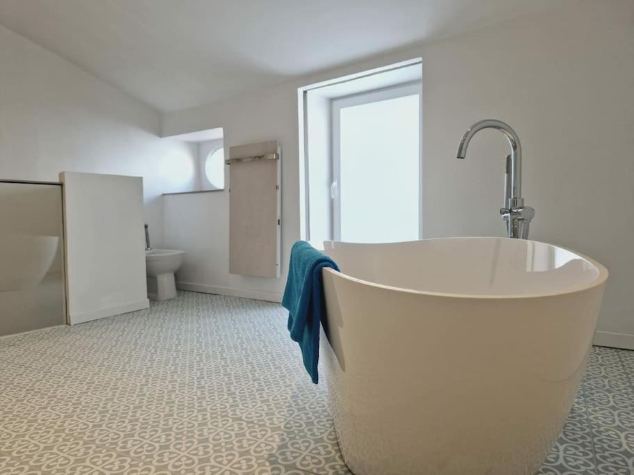Lucon House | Le 46 Maison Centre Ville