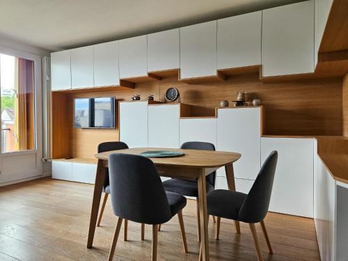 Montreuil Apartment | Le 52 Pasteur