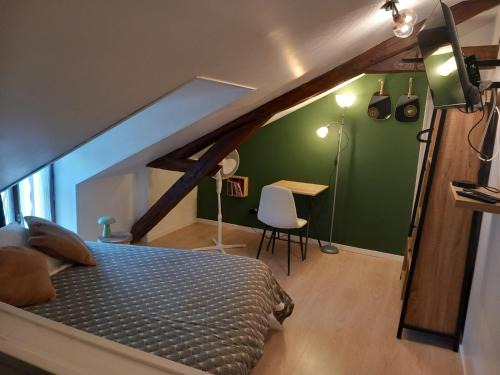 Saint-Amand-Montrond Apartment | Le 6, centre-ville