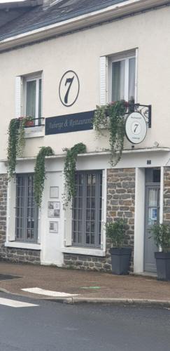 Saint-Sornin-Lavolps House | le 7 pompadour