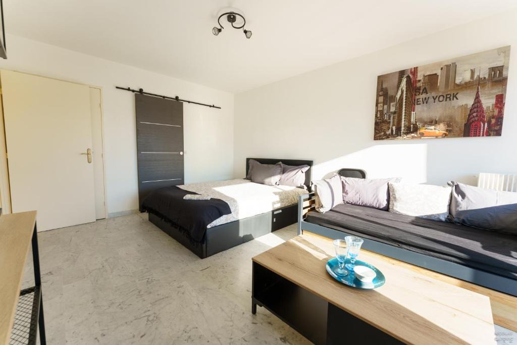 Vallauris Apartment | Le Axelle