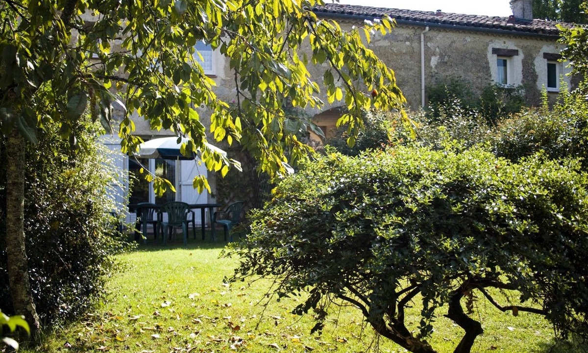 Condom Other | Le Baco, a warm welcome