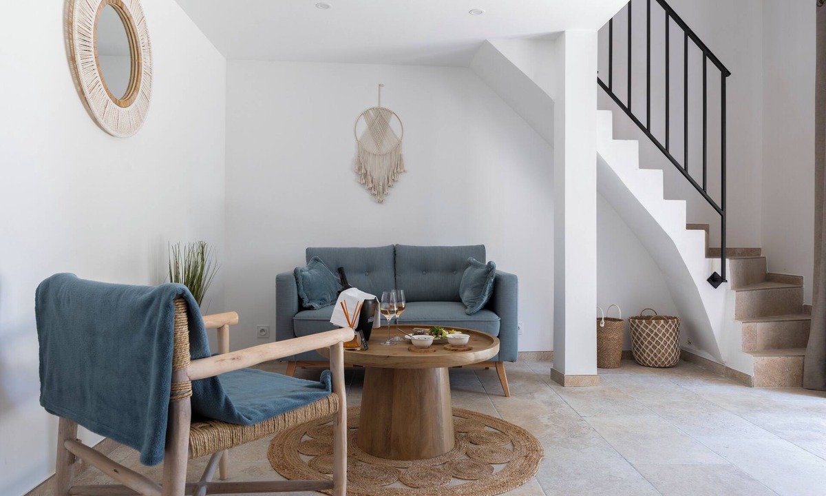 La Roquebrussanne Bed & Breakfast | Le Baguier