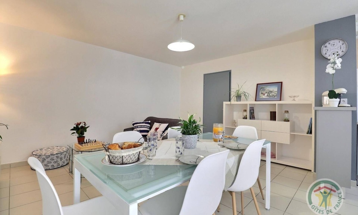 Cesson-Sevigne Apartment | Le Balcon de Sévigné