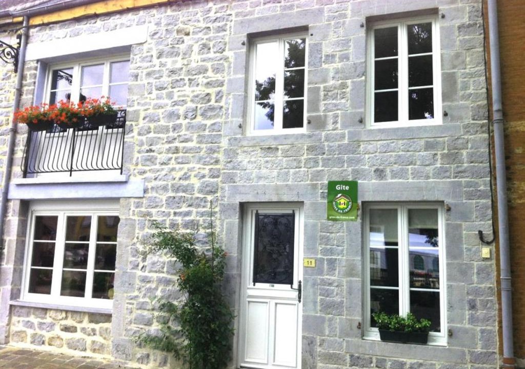 Chooz House | Le banc sous les tilleuls