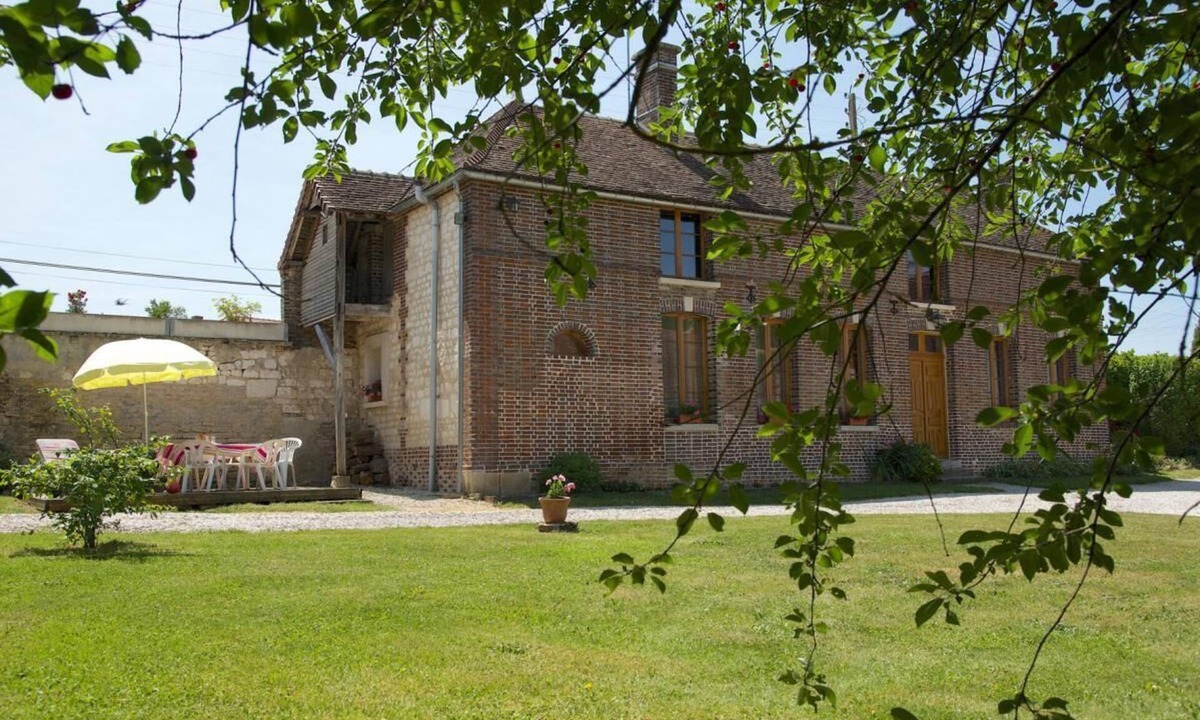 Bucey-en-Othe House | Le Bas du Buisson Closed