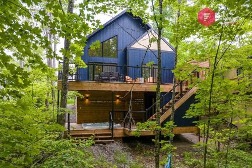 Pont-Rouge House | Le Bellevue - Chalet avec spa privé TV 65" Sonos à Pont Rouge - Resort près de Québec