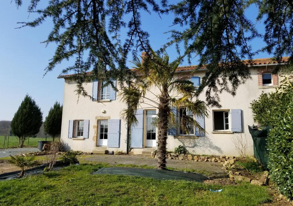 Sevremont House | Le Beugnon