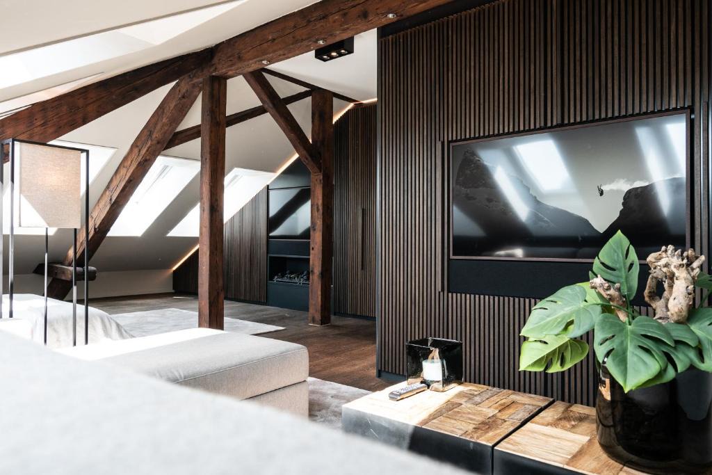 Niederdorf Apartment | Le Bijou LQ80 Penthouse with Terrace