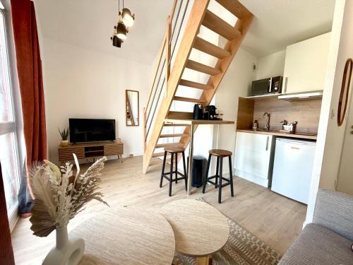 Sainte-Therese - Quineleu Apartment | Le Bizoin - Duplex à la gare