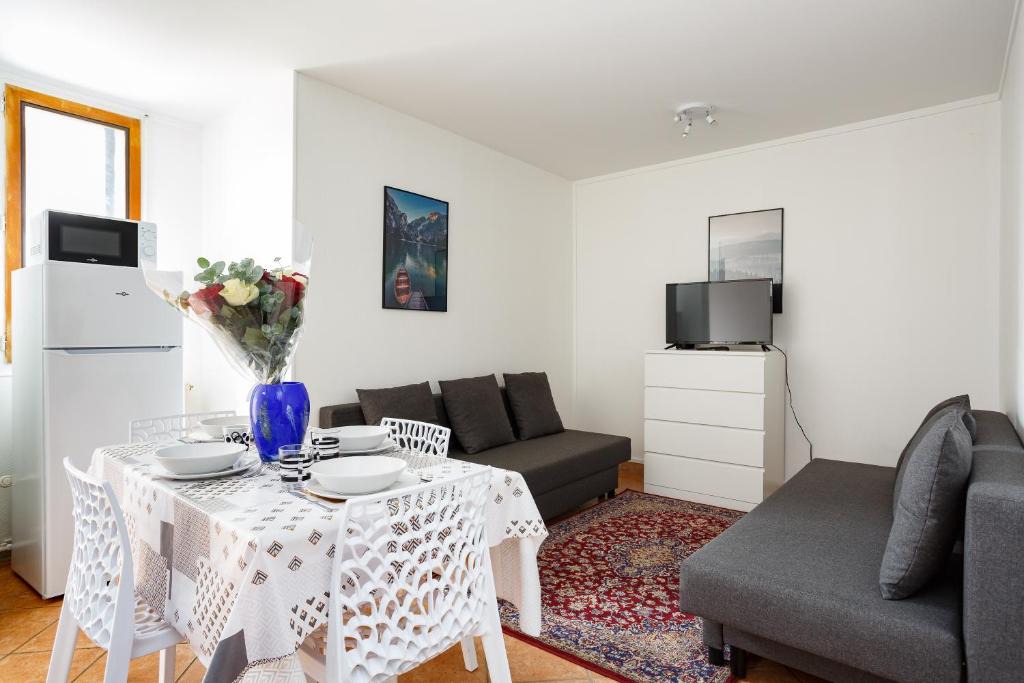 Le Blanc-Mesnil Apartment | Le Blanc-Mesnil parc des expos F2 Rez de Jardin 23B RDC DERRIERE